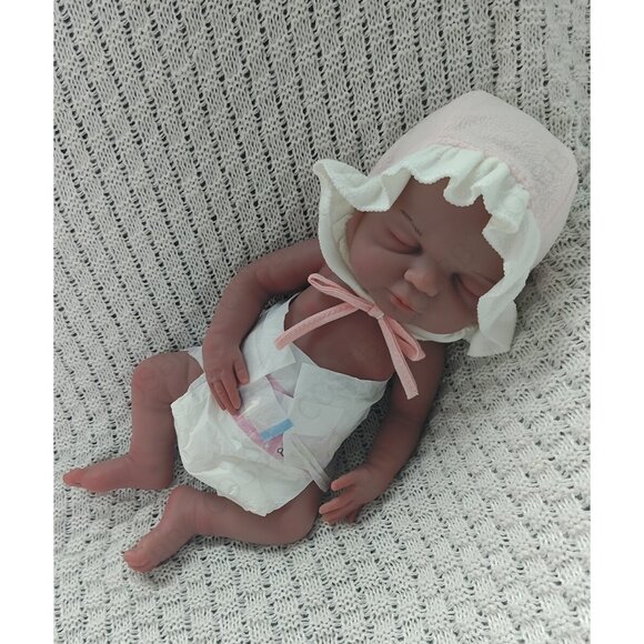 One Brown Skin Eyes Closed Sleeping Newborn Girl 4.4lbs Full Silicone Baby Doll - Picture 1 of 16